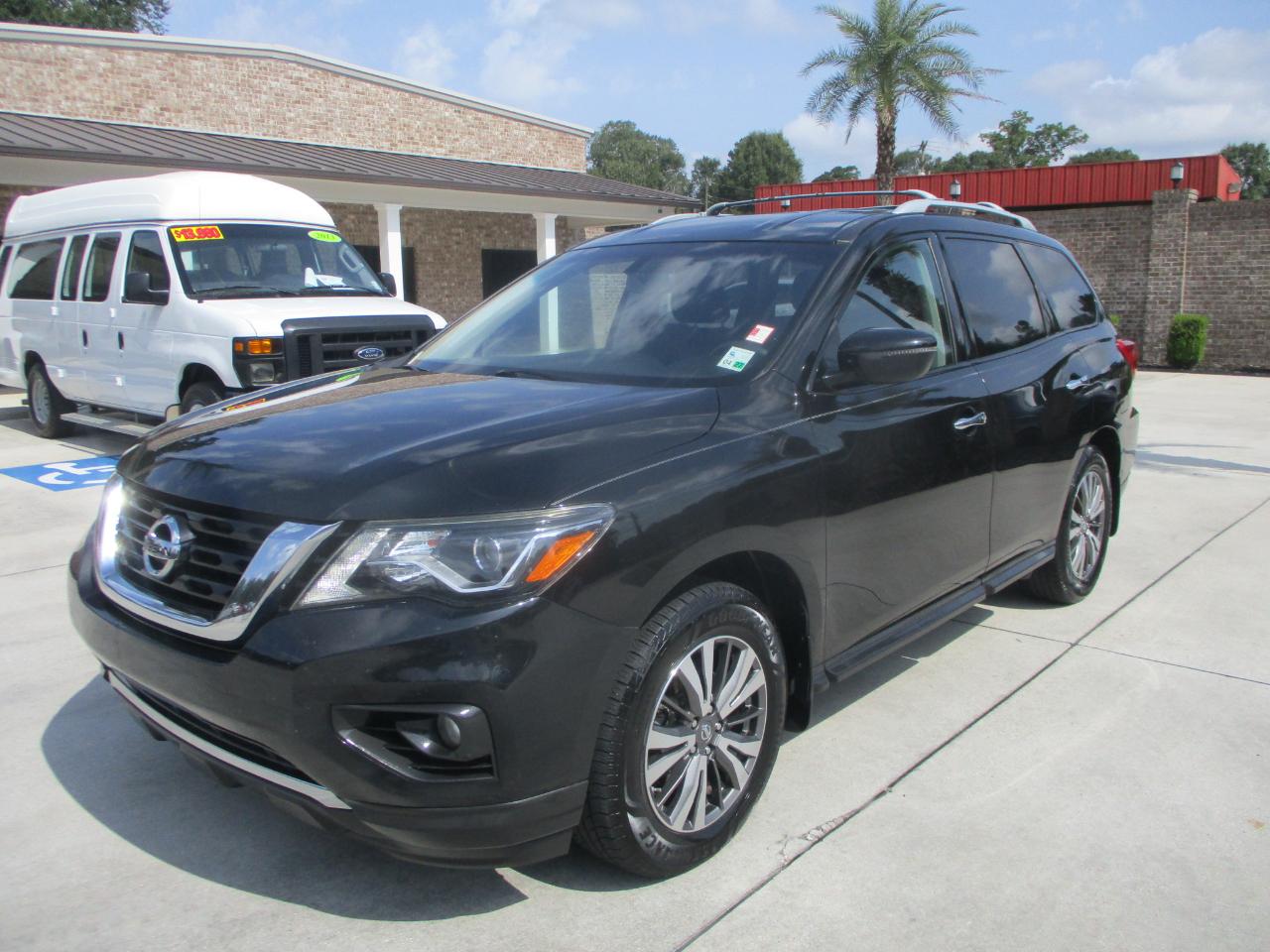 Nissan Pathfinder FWD SV 2018