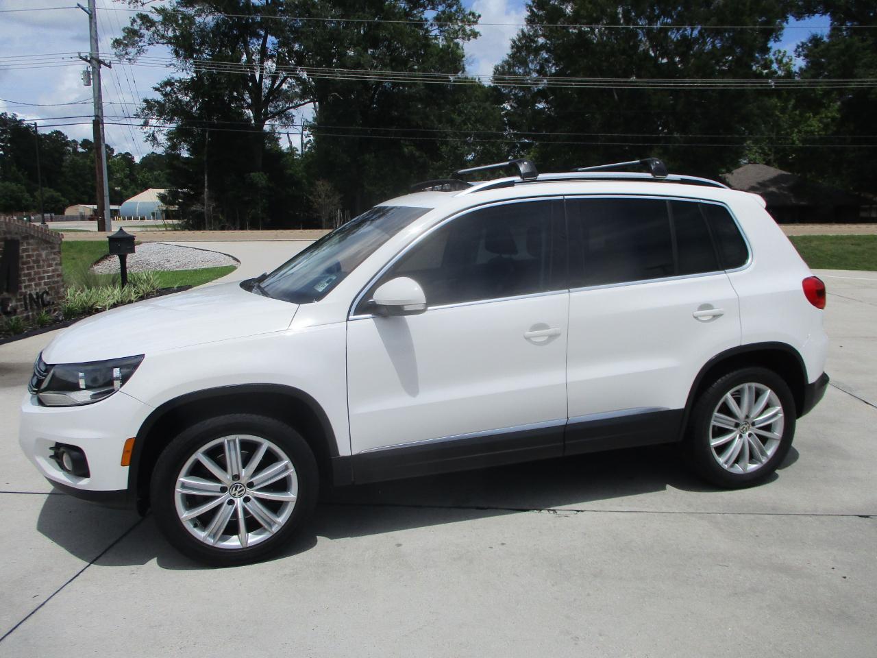 Volkswagen Tiguan 2WD 4dr Auto SE w/Sunroof & Nav 2012