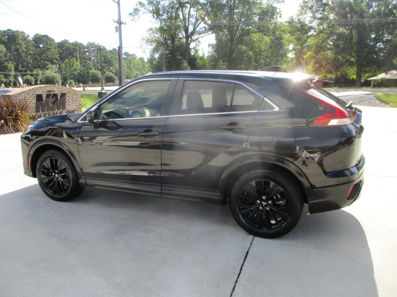 Mitsubishi Eclipse Cross LE FWD 2022