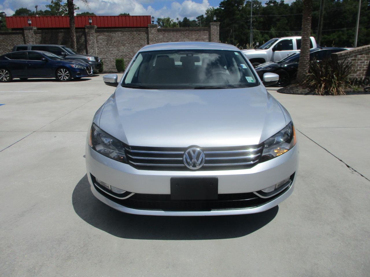 Volkswagen Passat 4dr Sdn 1.8T Auto S 2015