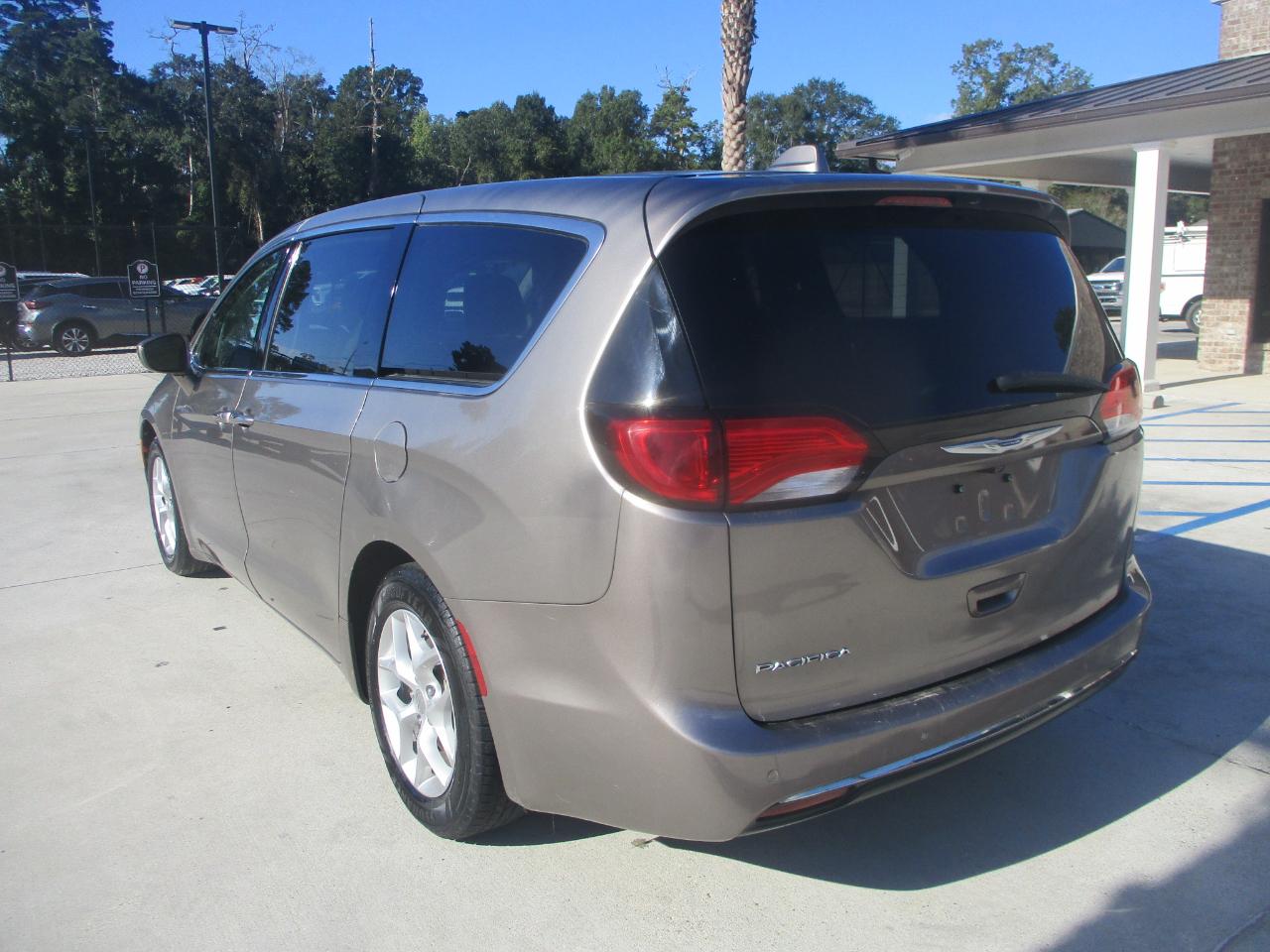Chrysler Pacifica Touring Plus FWD 2018