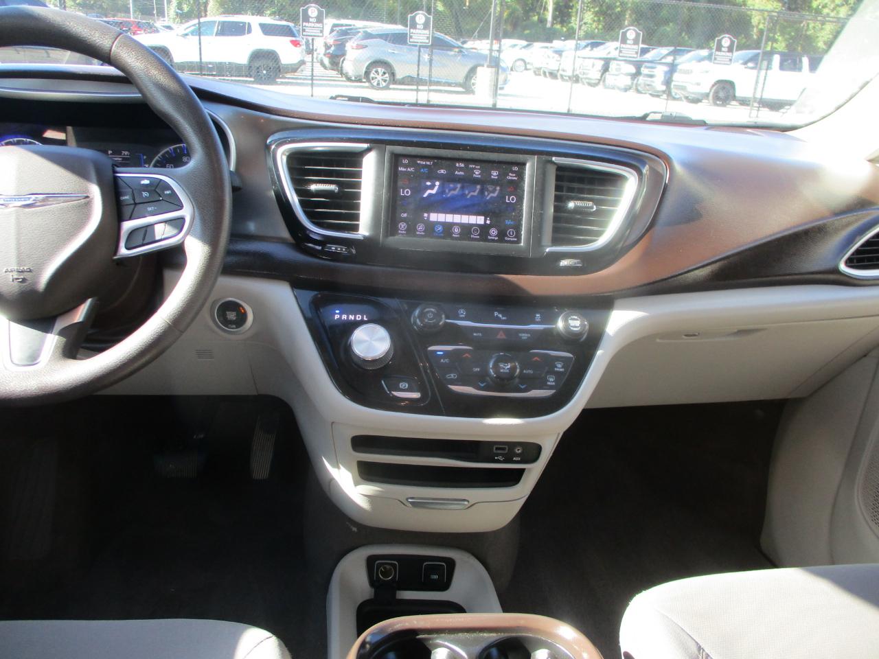 Chrysler Pacifica Touring Plus FWD 2018
