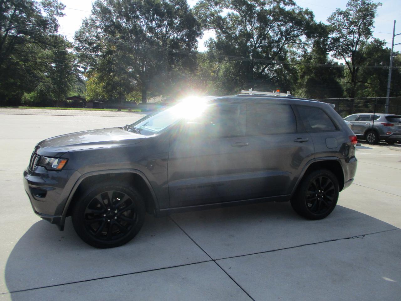 Jeep Grand Cherokee Altitude 4x2 *Ltd Avail* 2017