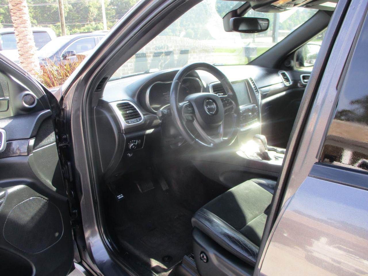 Jeep Grand Cherokee Altitude 4x2 *Ltd Avail* 2017