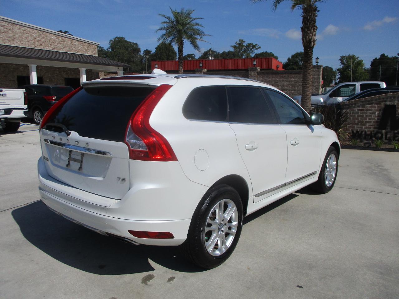 Volvo XC60 FWD 4dr T5 Drive-E Premier 2015