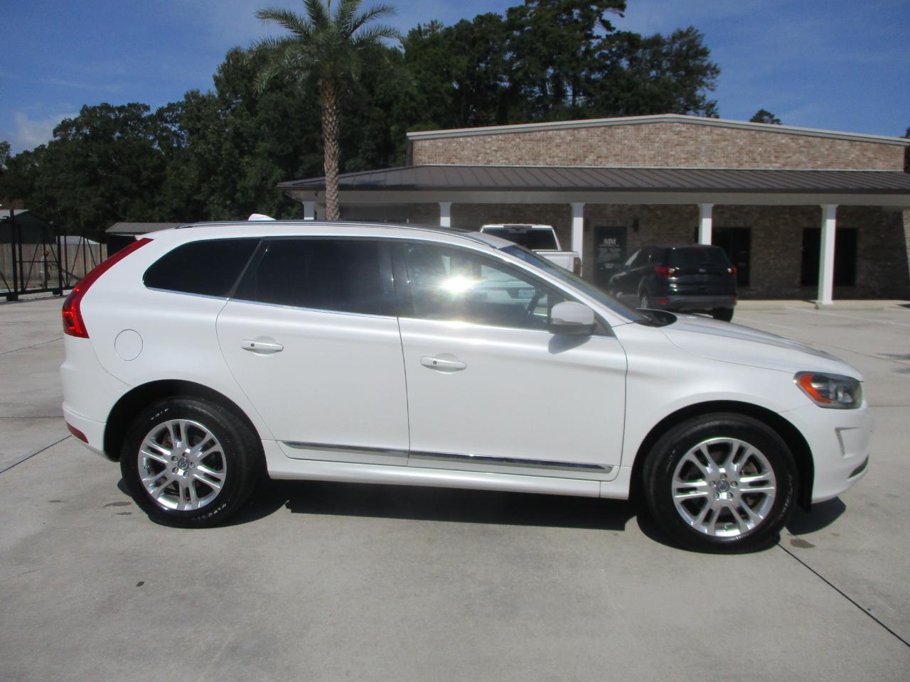 Volvo XC60 FWD 4dr T5 Drive-E Premier 2015