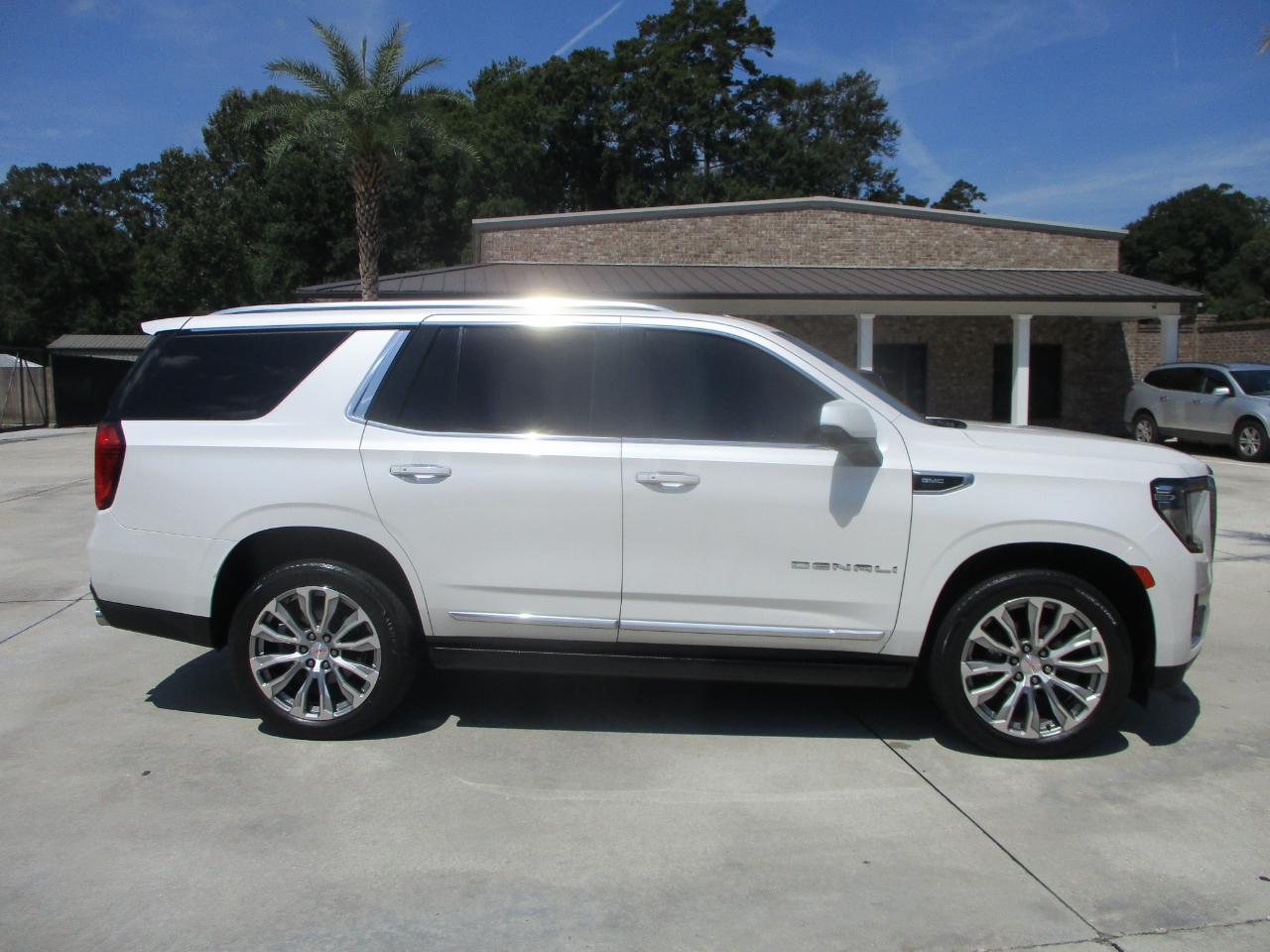 GMC Yukon 2WD 4dr Denali 2021
