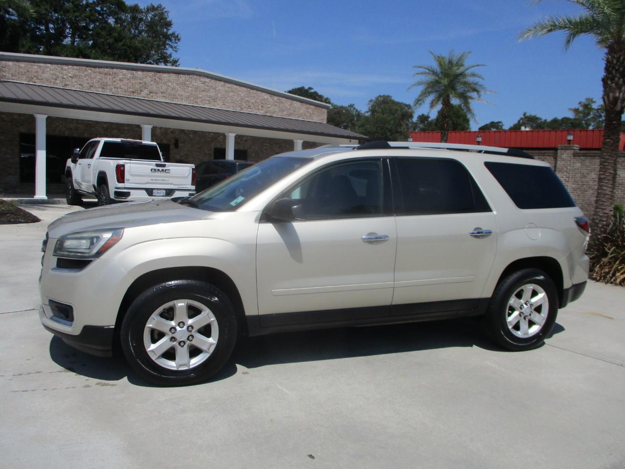 GMC Acadia FWD 4dr SLE w/SLE-1 2015