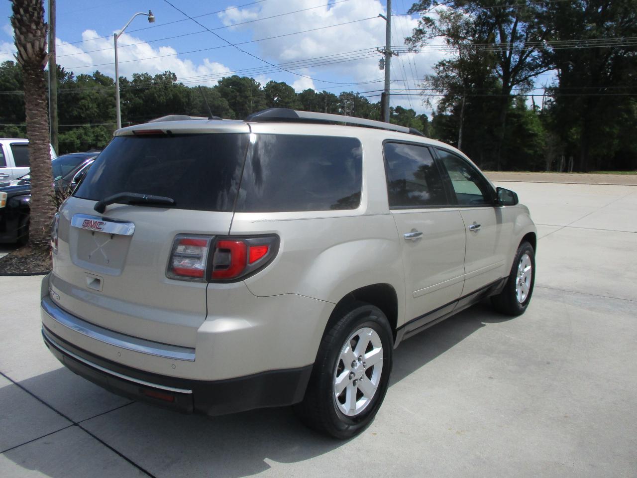 GMC Acadia FWD 4dr SLE1 2014