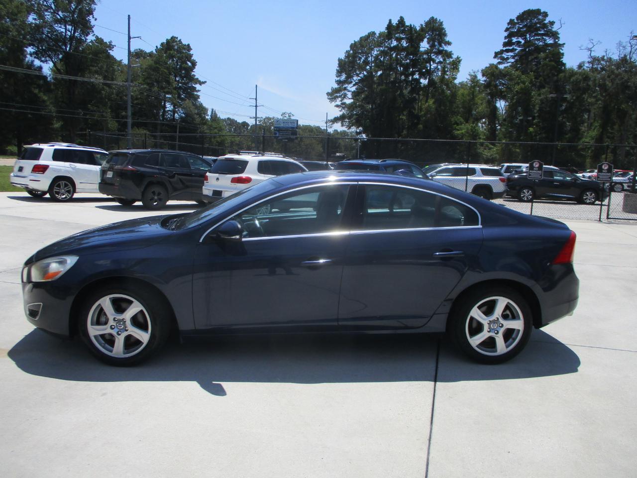 Volvo S60 4dr Sdn T5 FWD 2013