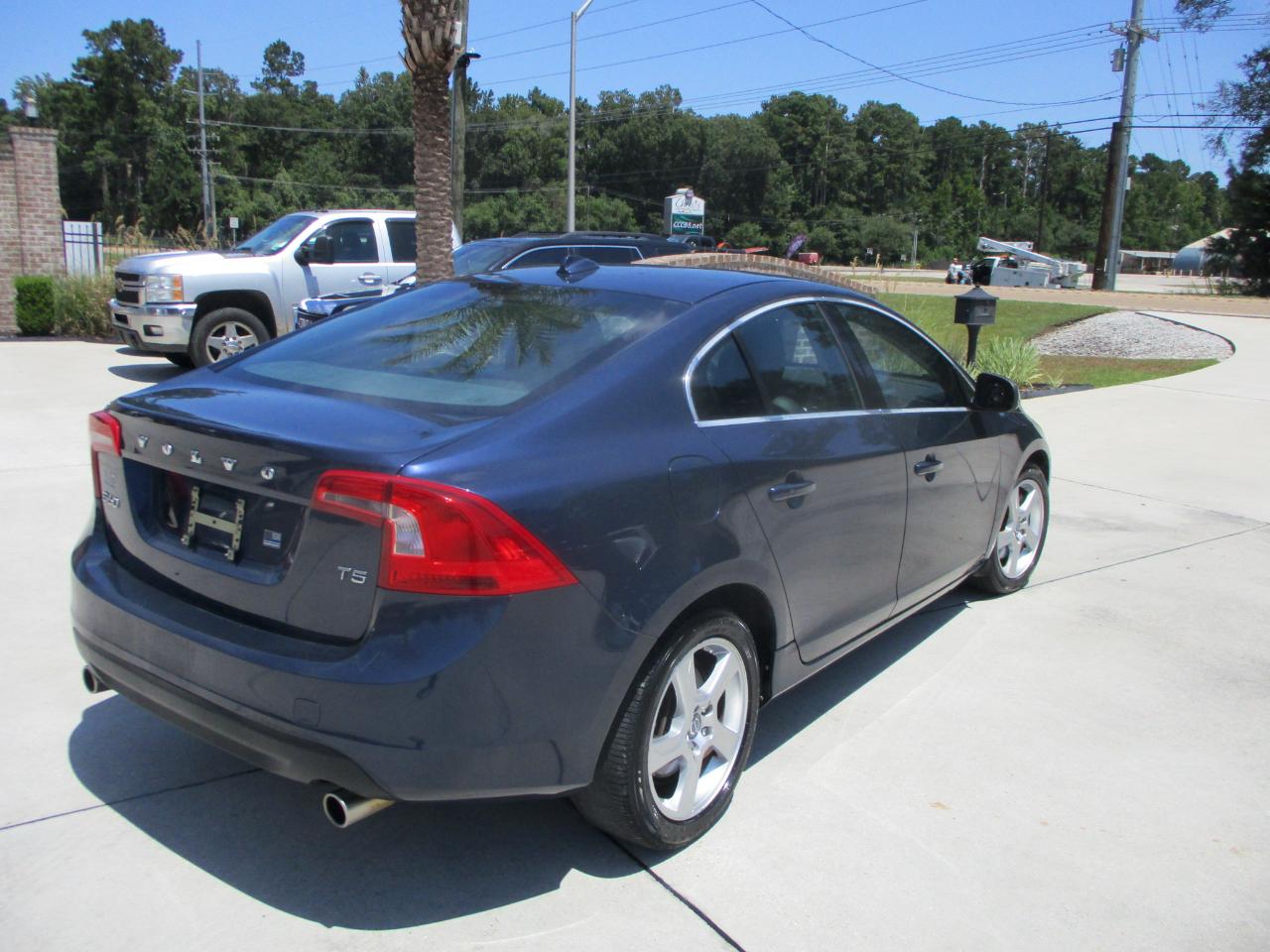 Volvo S60 4dr Sdn T5 FWD 2013