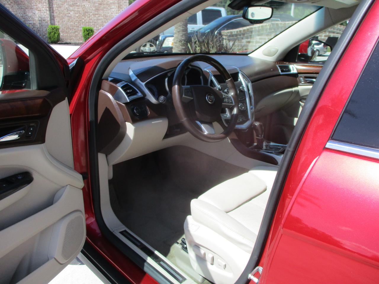 Cadillac SRX FWD 4dr Premium Collection 2012