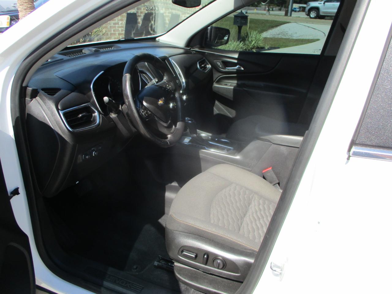 Chevrolet Equinox FWD 4dr LT w/1LT 2021