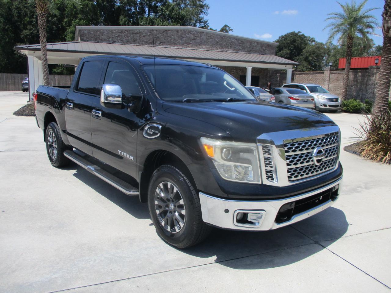 Nissan Titan 4x4 Crew Cab SL 2017