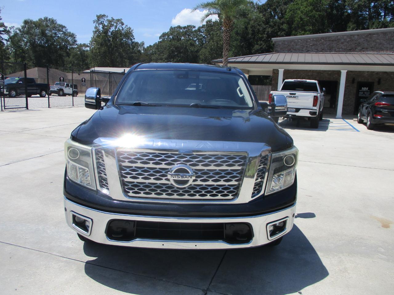 Nissan Titan 4x4 Crew Cab SL 2017
