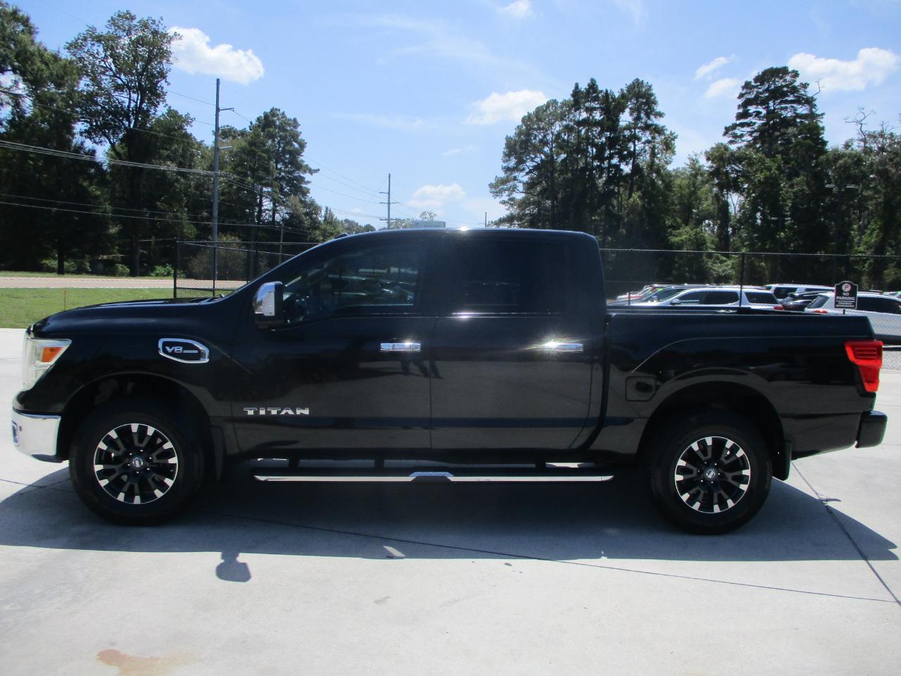 Nissan Titan 4x4 Crew Cab SL 2017