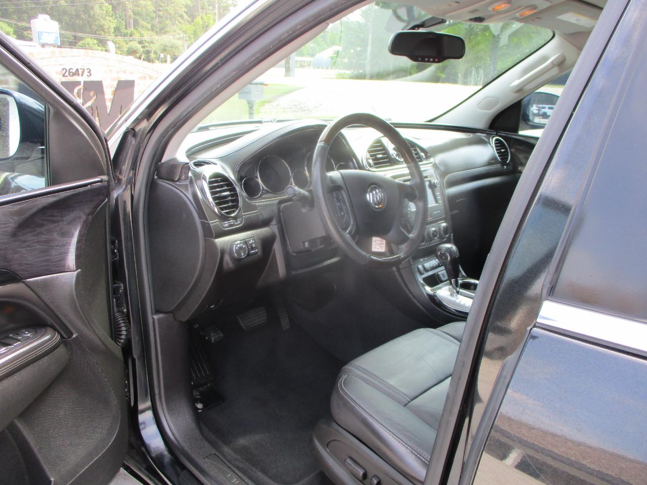 Buick Enclave FWD 4dr Leather 2015