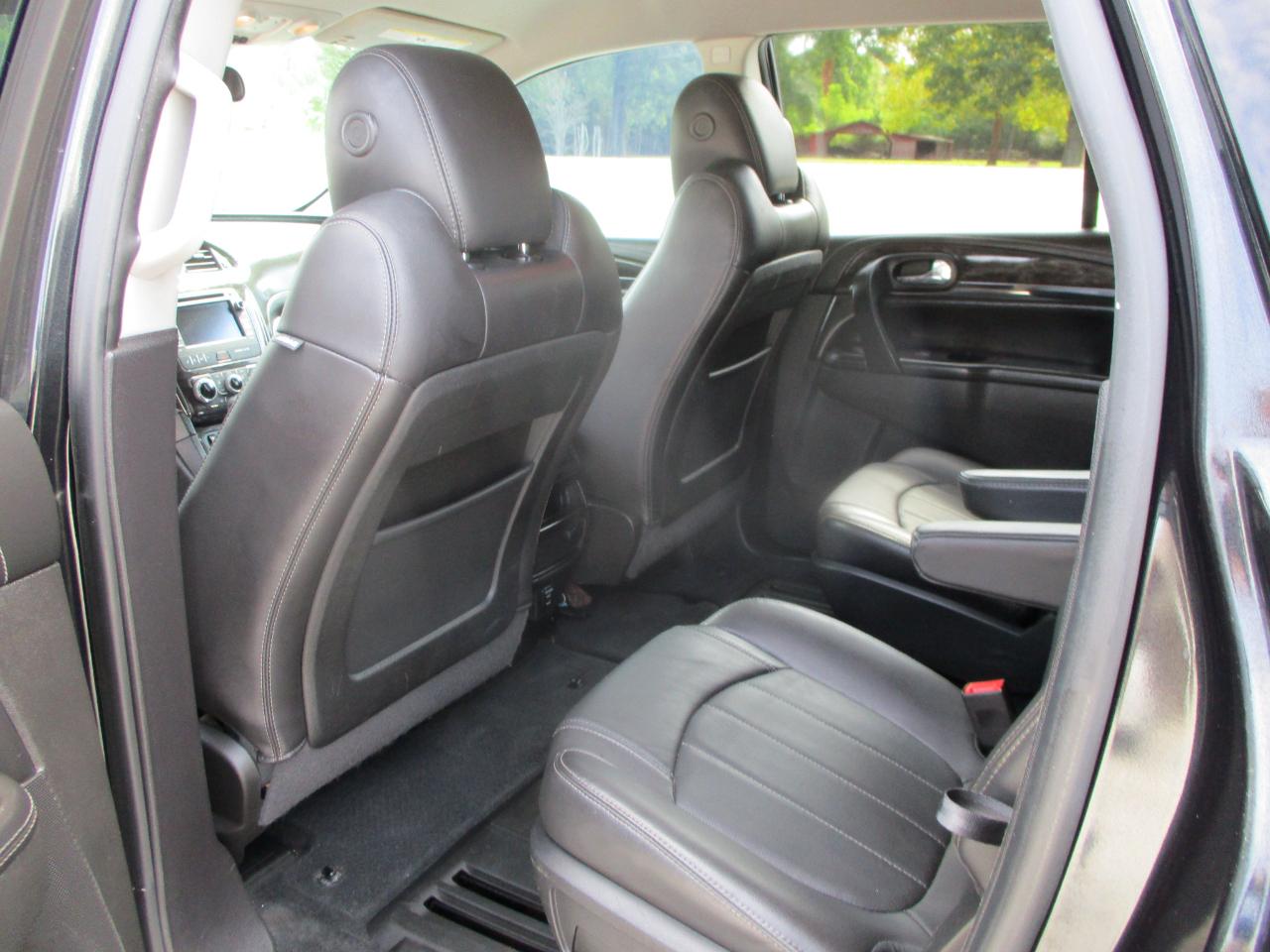 Buick Enclave FWD 4dr Leather 2015