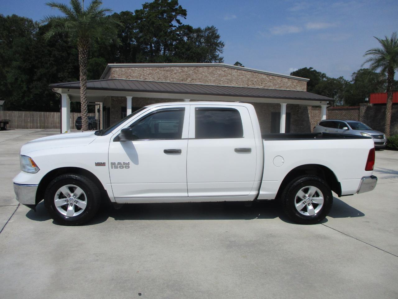 RAM 1500 Classic Tradesman 4x2 Crew Cab 5'7" Box 2019