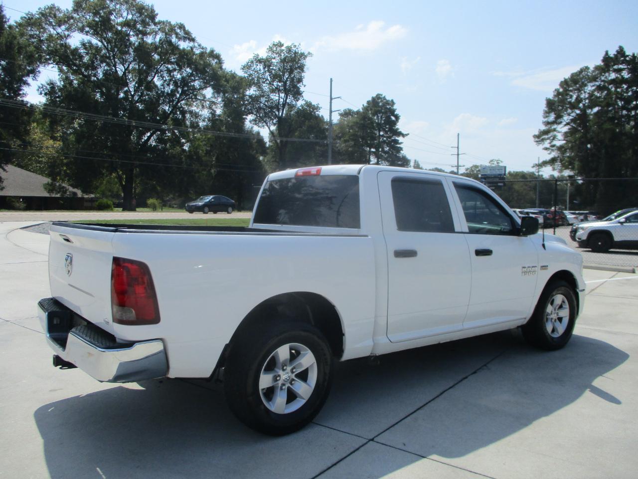 RAM 1500 Classic Tradesman 4x2 Crew Cab 5'7" Box 2019
