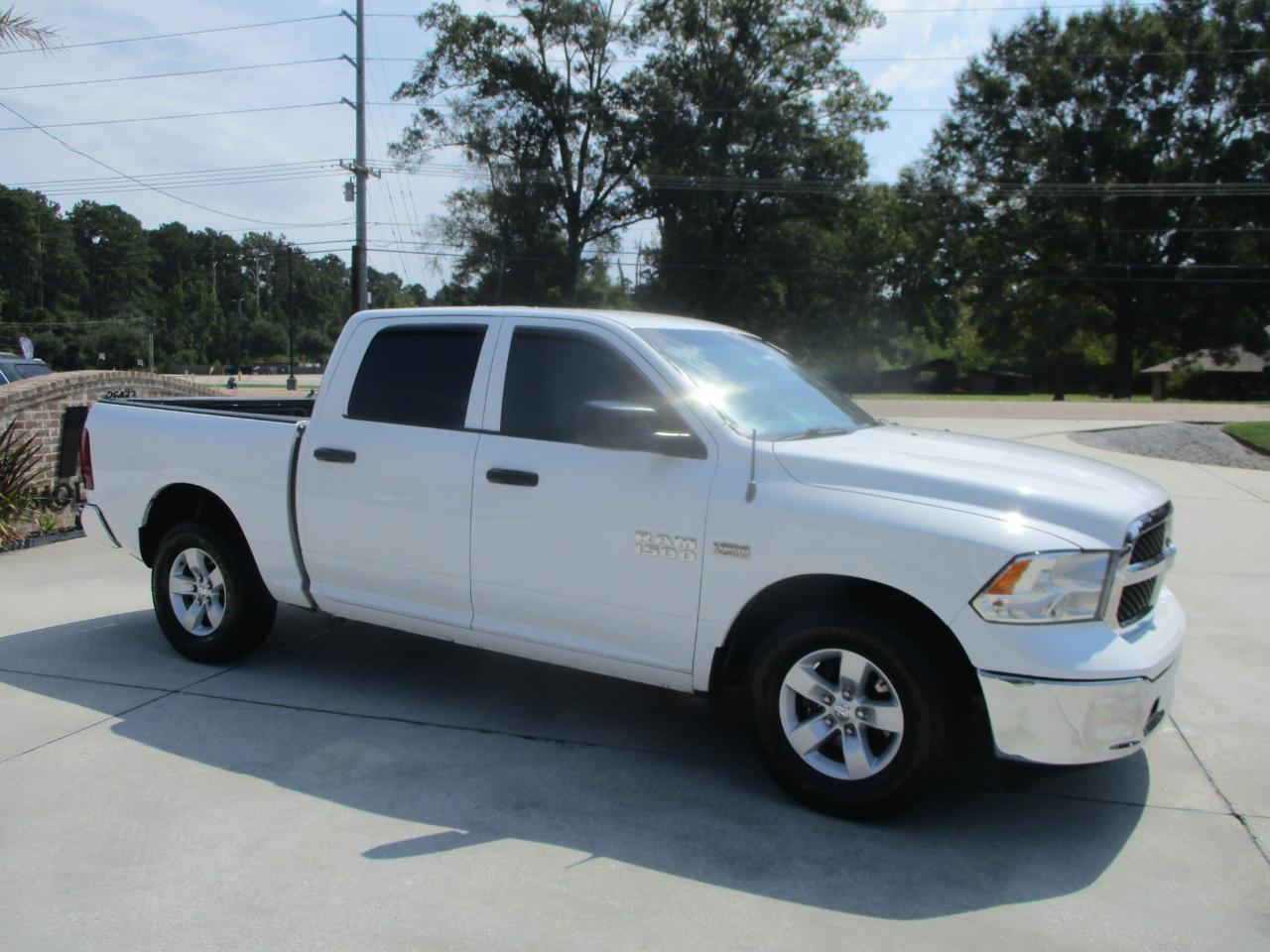 RAM 1500 Classic Tradesman 4x2 Crew Cab 5'7" Box 2019