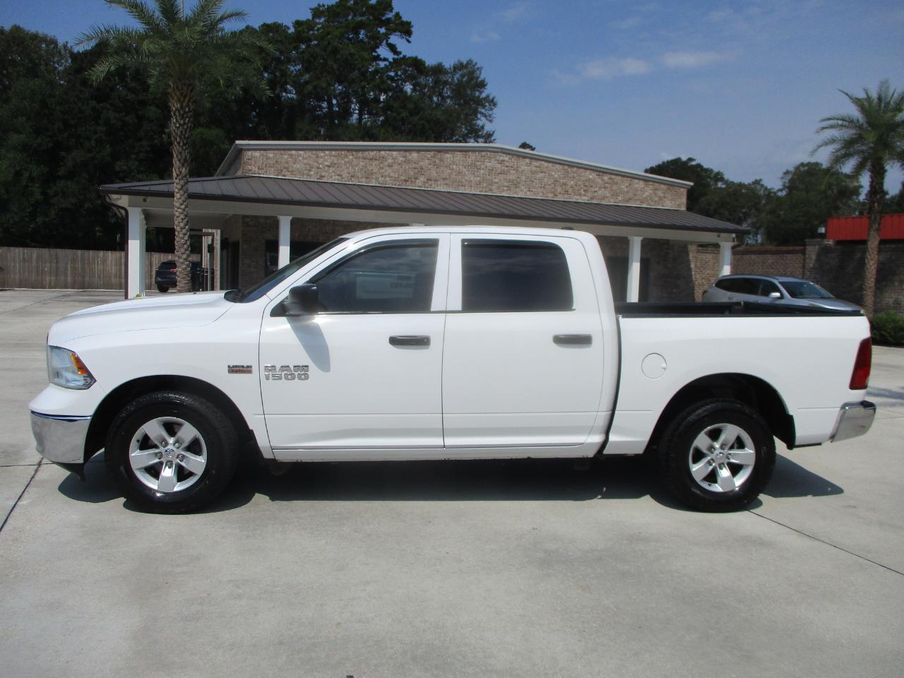 RAM 1500 Classic Tradesman 4x2 Crew Cab 5'7" Box 2019