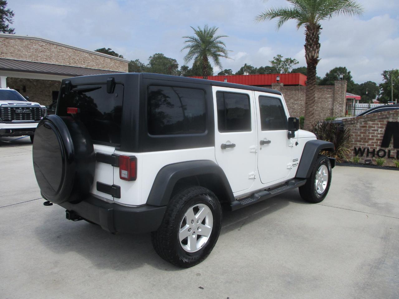 Jeep Wrangler Unlimited 4WD 4dr Sport 2015