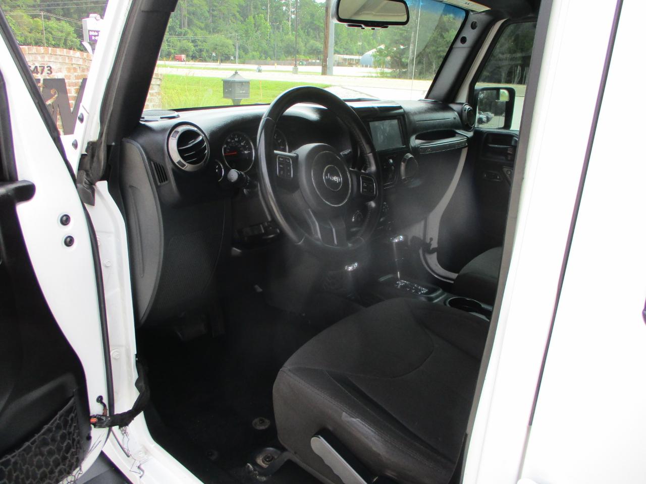 Jeep Wrangler Unlimited 4WD 4dr Sport 2015