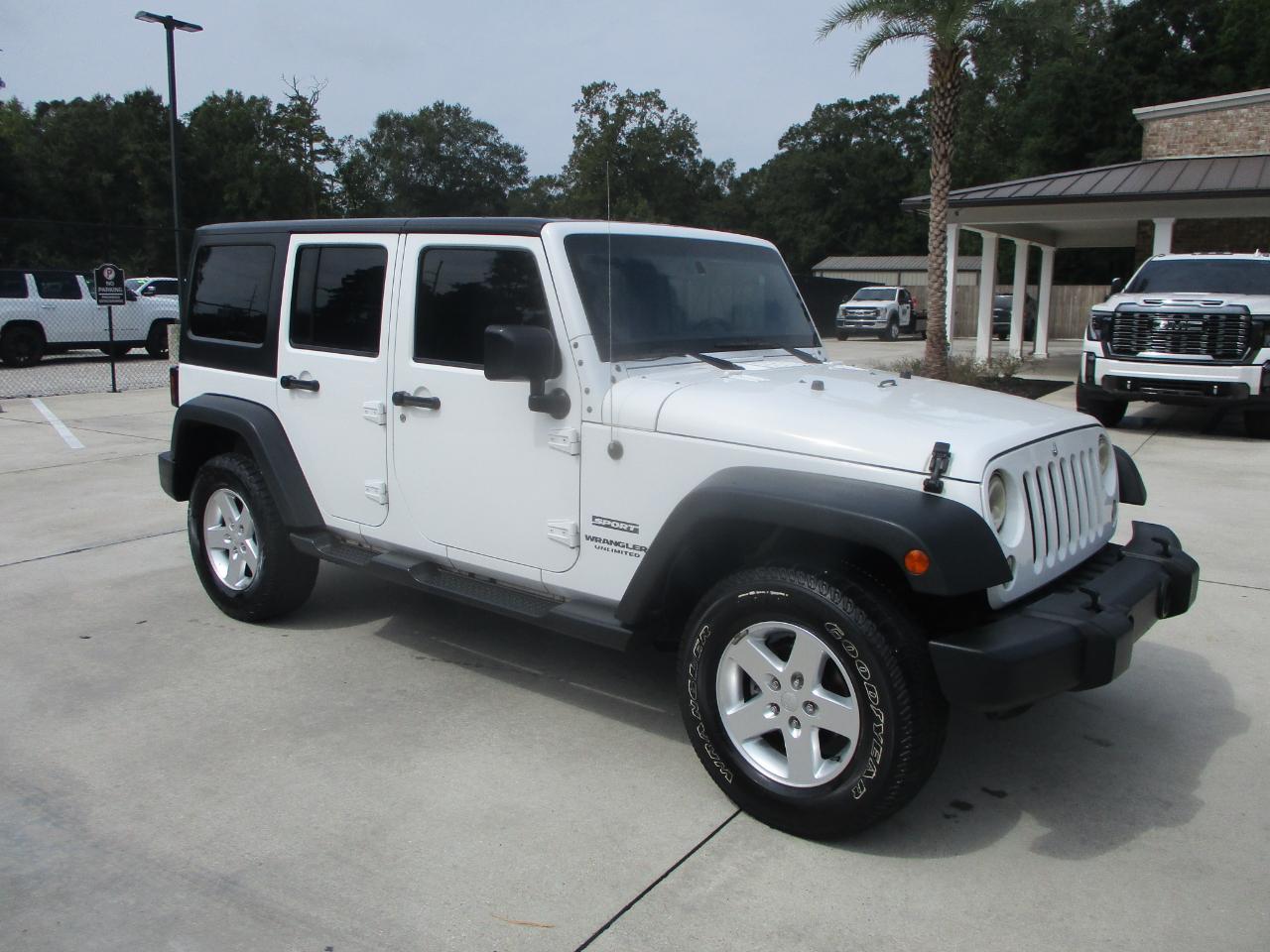 Jeep Wrangler Unlimited 4WD 4dr Sport 2015