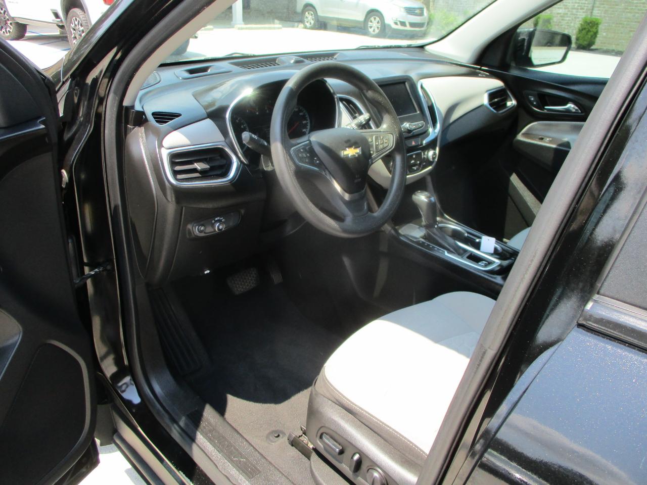 Chevrolet Equinox FWD 4dr LS w/1LS 2021