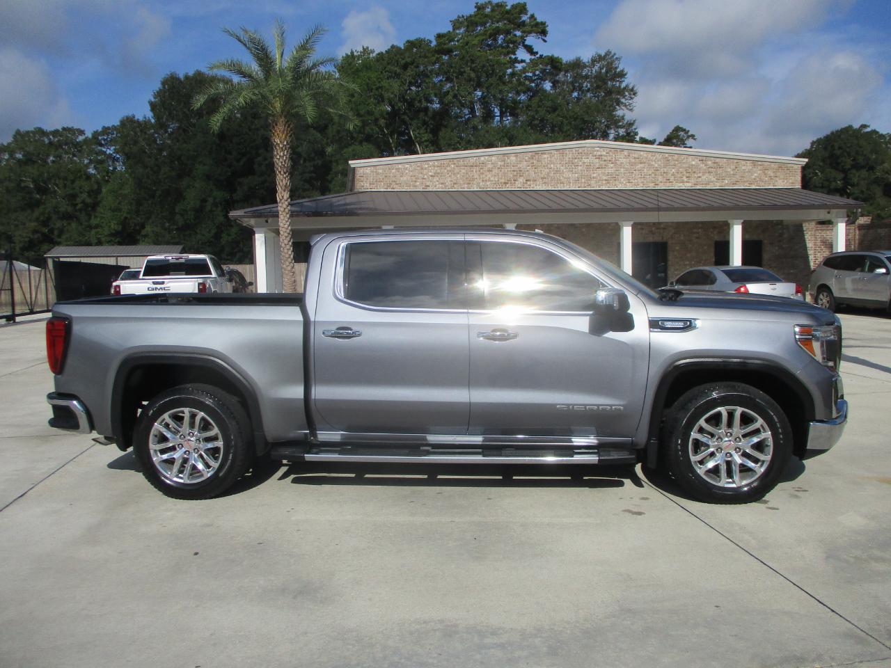 GMC Sierra 1500 2WD Crew Cab 147" SLT 2021