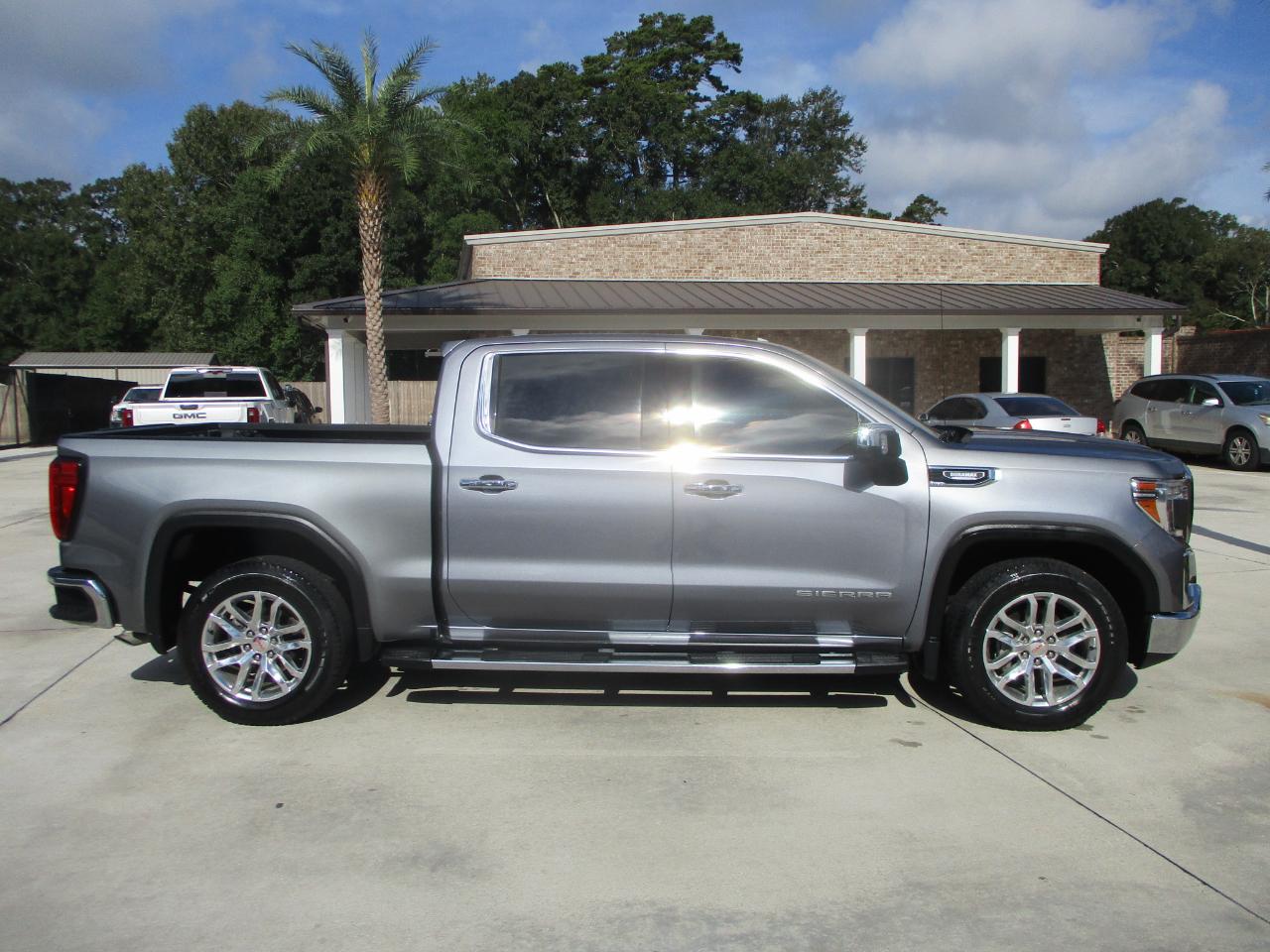 GMC Sierra 1500 2WD Crew Cab 147" SLT 2021