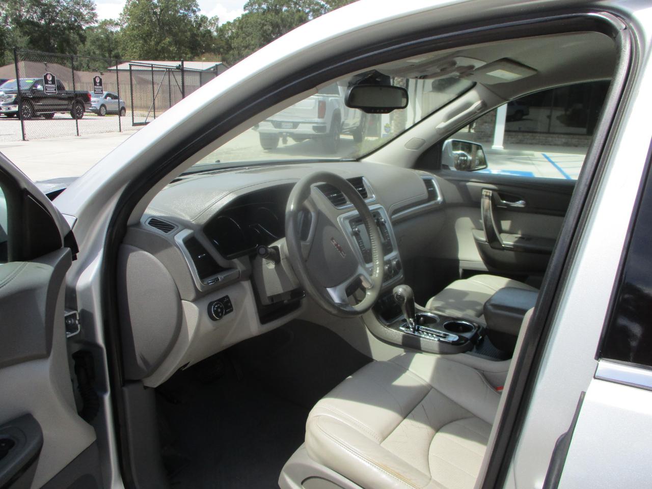 GMC Acadia FWD 4dr SLT w/SLT-2 2015