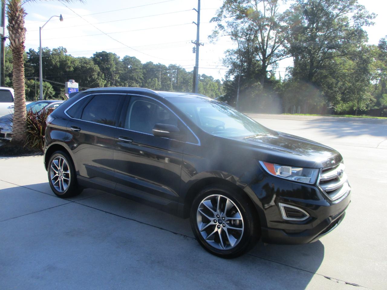 Ford Edge 4dr Titanium FWD 2015