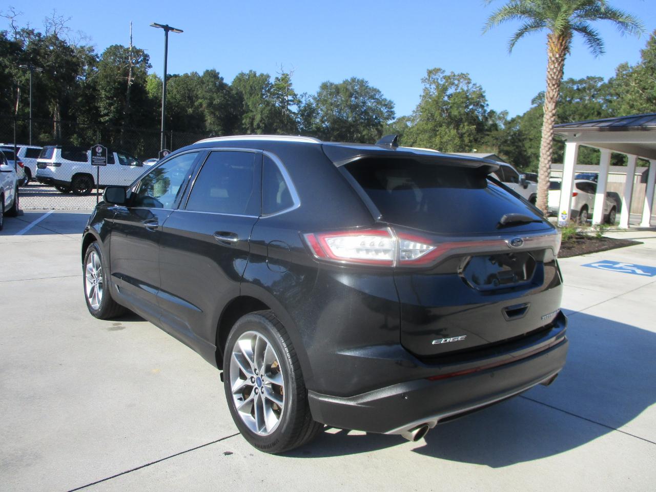 Ford Edge 4dr Titanium FWD 2015