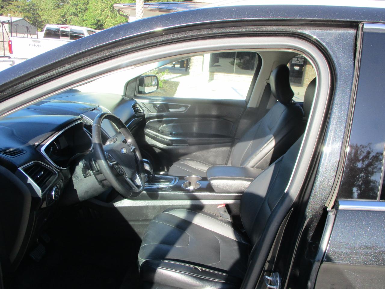 Ford Edge 4dr Titanium FWD 2015