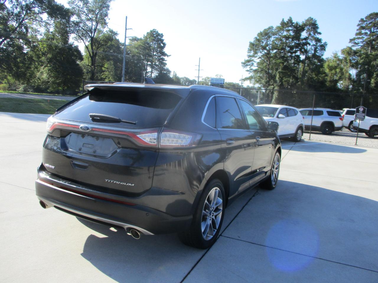Ford Edge 4dr Titanium FWD 2015