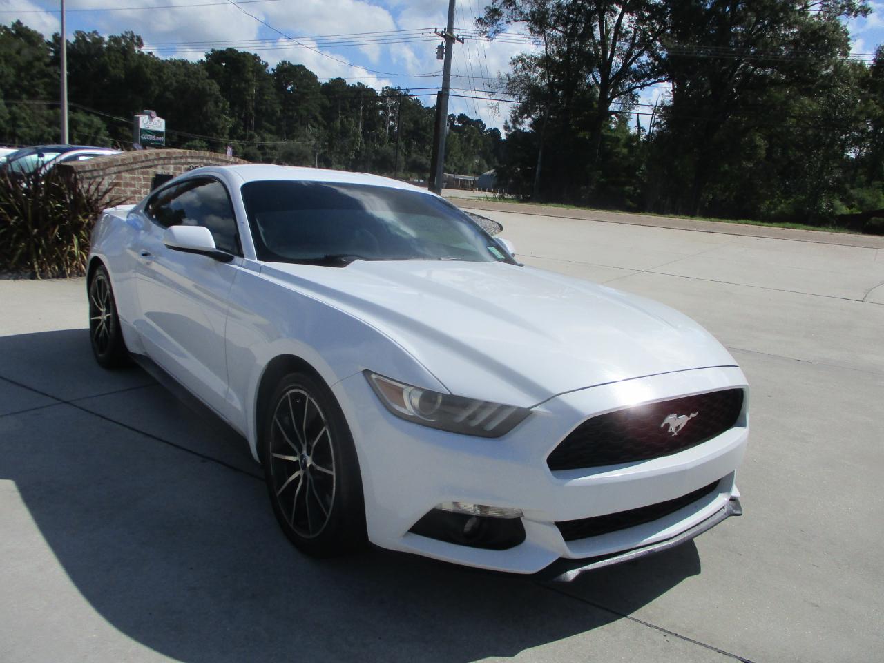 Ford Mustang EcoBoost Fastback 2017
