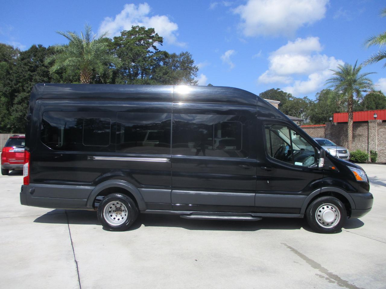 Ford Transit Wagon T-350 148" EL High Roof XLT Sliding RH Dr DRW 2016