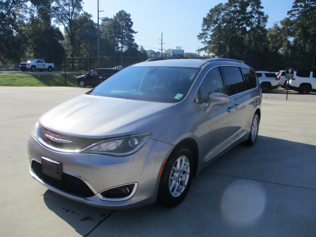 Chrysler Pacifica Touring L FWD 2020