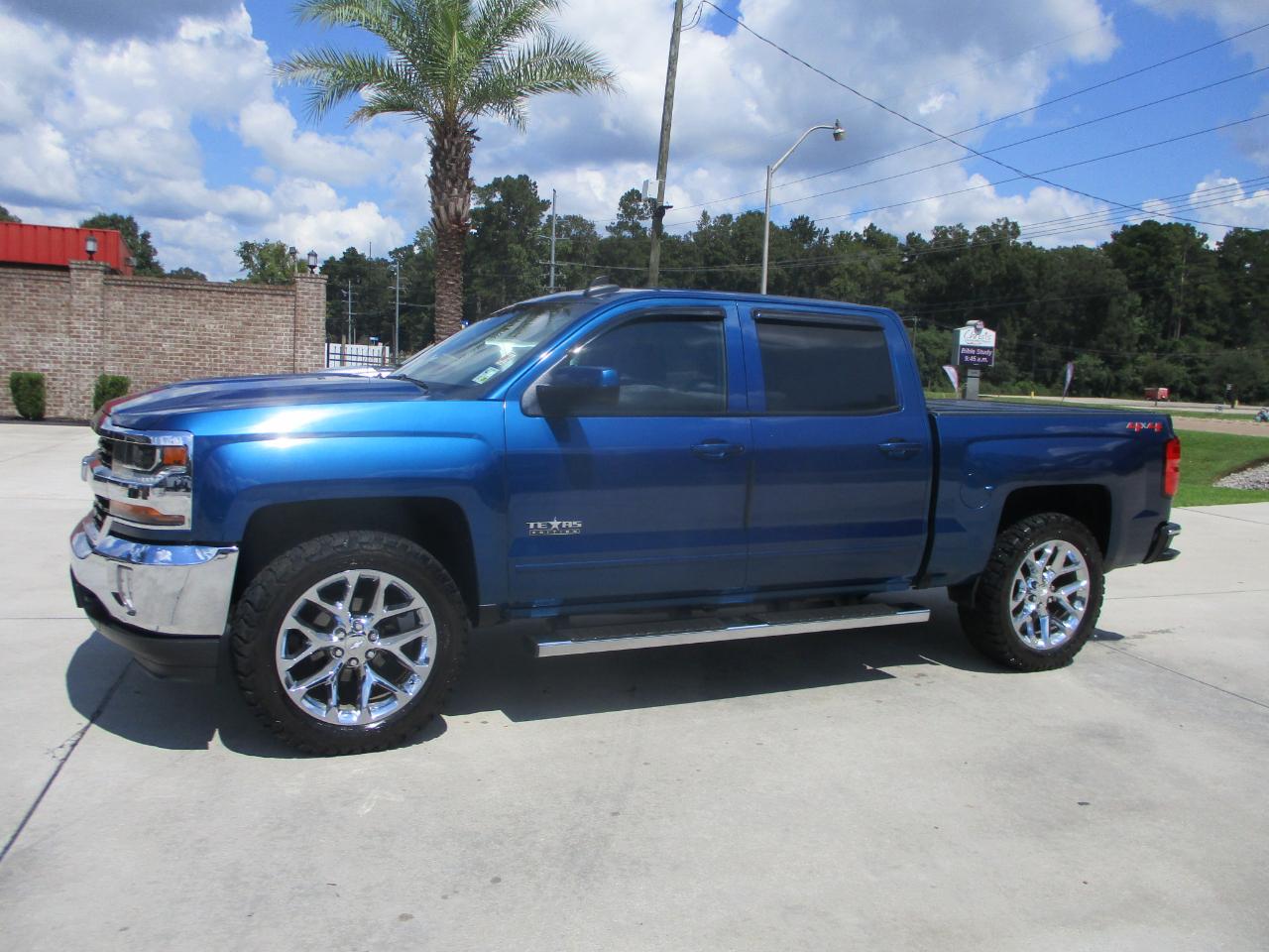 Chevrolet Silverado 1500 4WD Crew Cab 143.5" LT w/1LT 2018