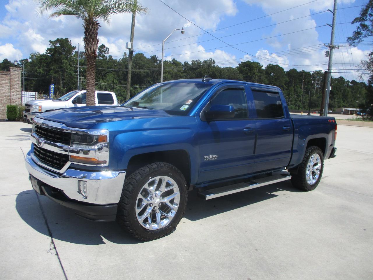 Chevrolet Silverado 1500 4WD Crew Cab 143.5" LT w/1LT 2018