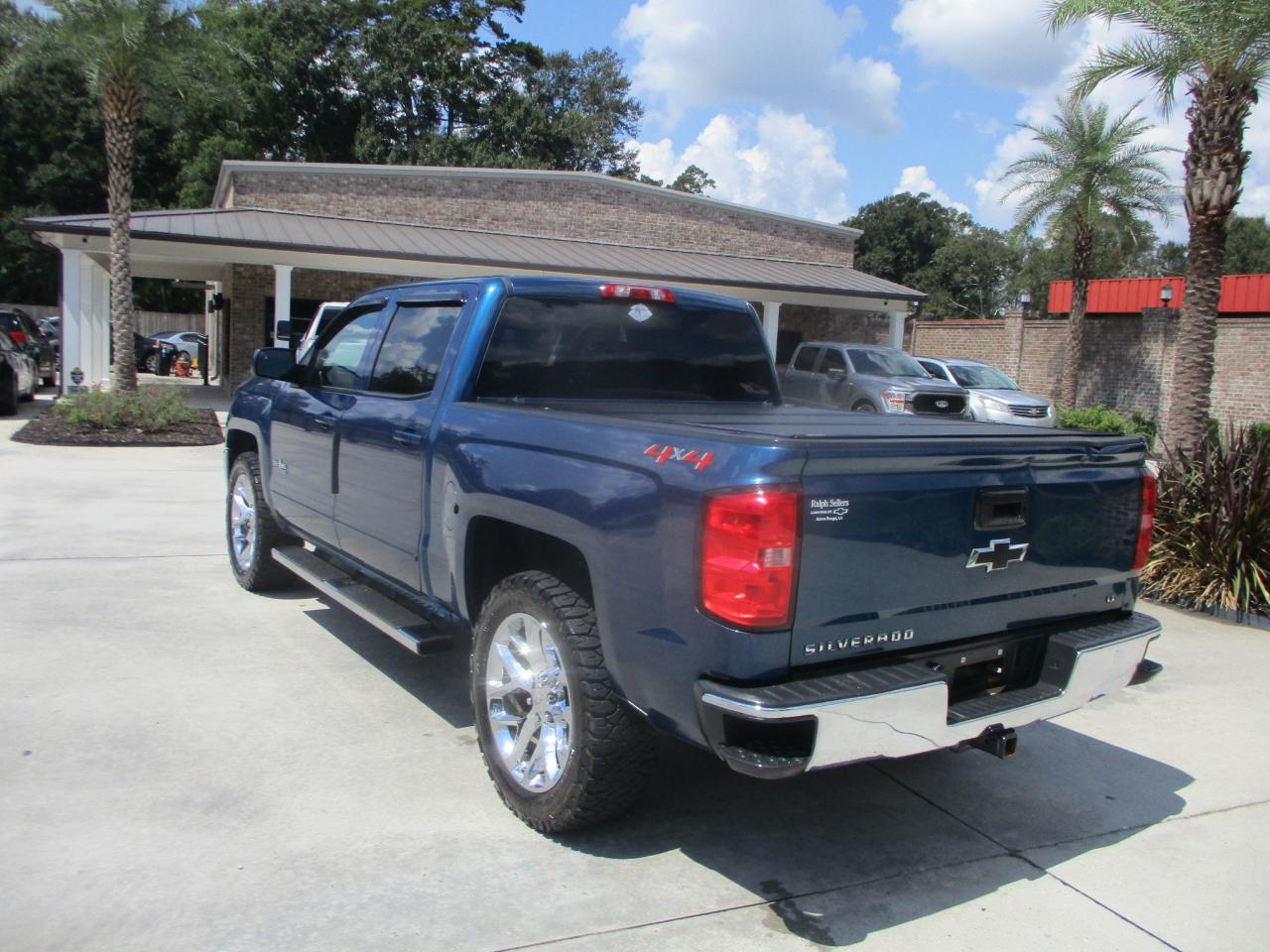 Chevrolet Silverado 1500 4WD Crew Cab 143.5" LT w/1LT 2018