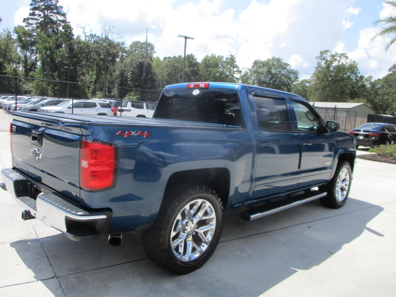 Chevrolet Silverado 1500 4WD Crew Cab 143.5" LT w/1LT 2018