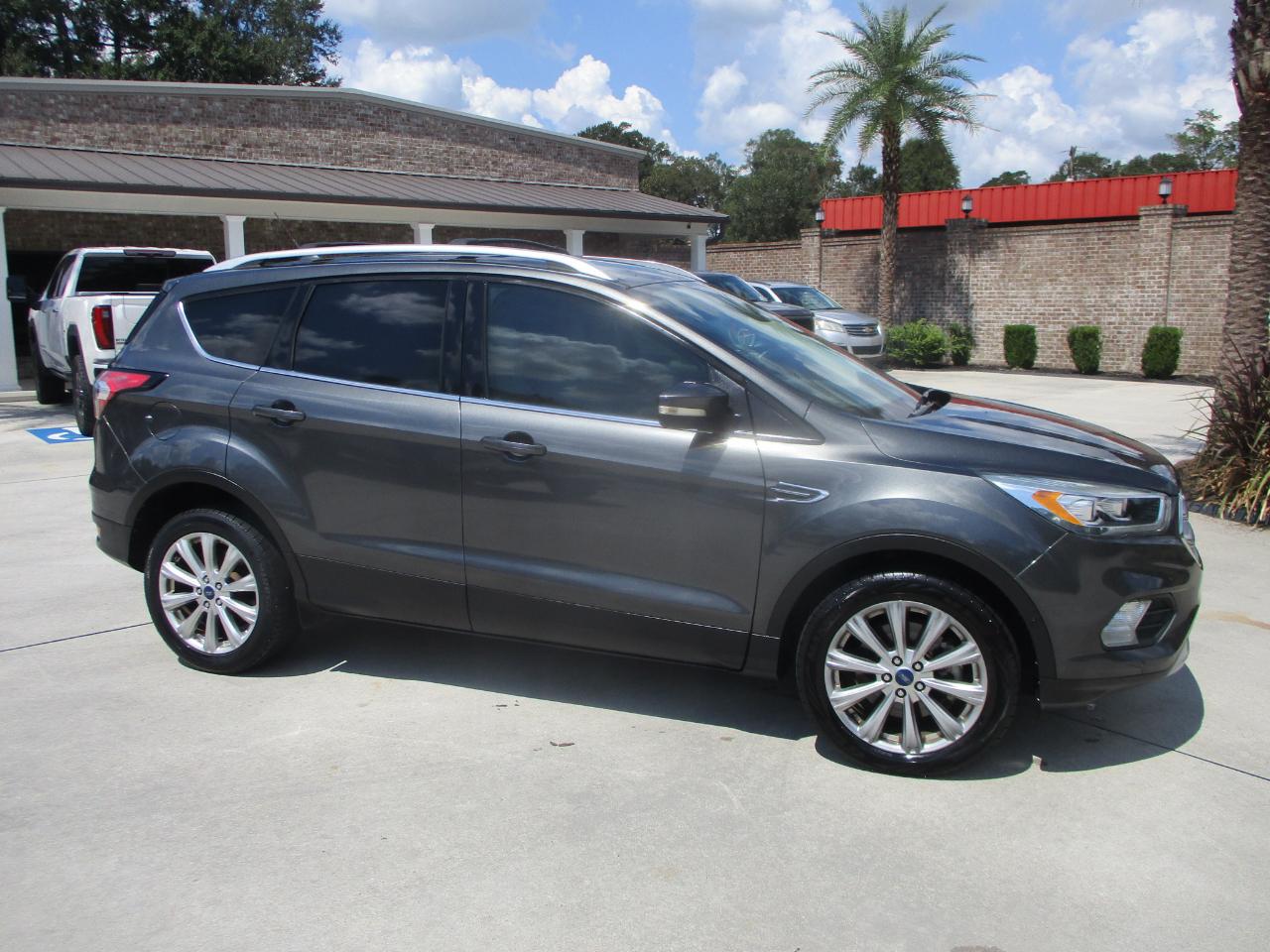 Ford Escape Titanium 4WD 2018