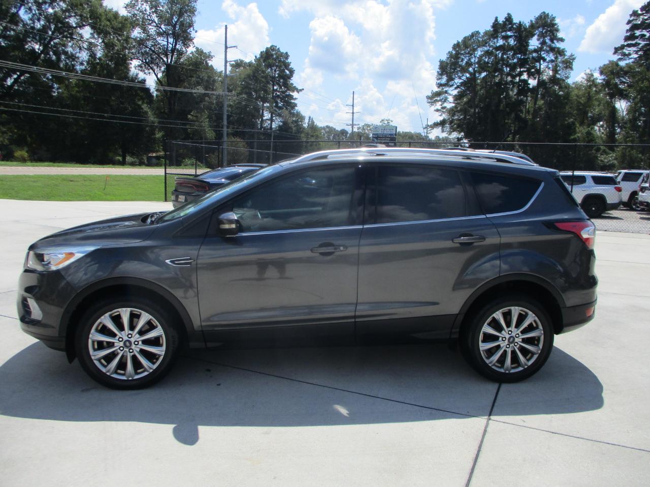 Ford Escape Titanium 4WD 2018