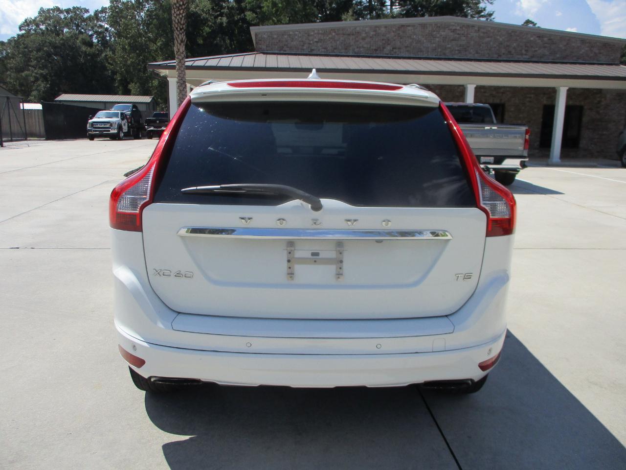 Volvo XC60 2015.5 FWD 4dr T5 Drive-E Premier 2015