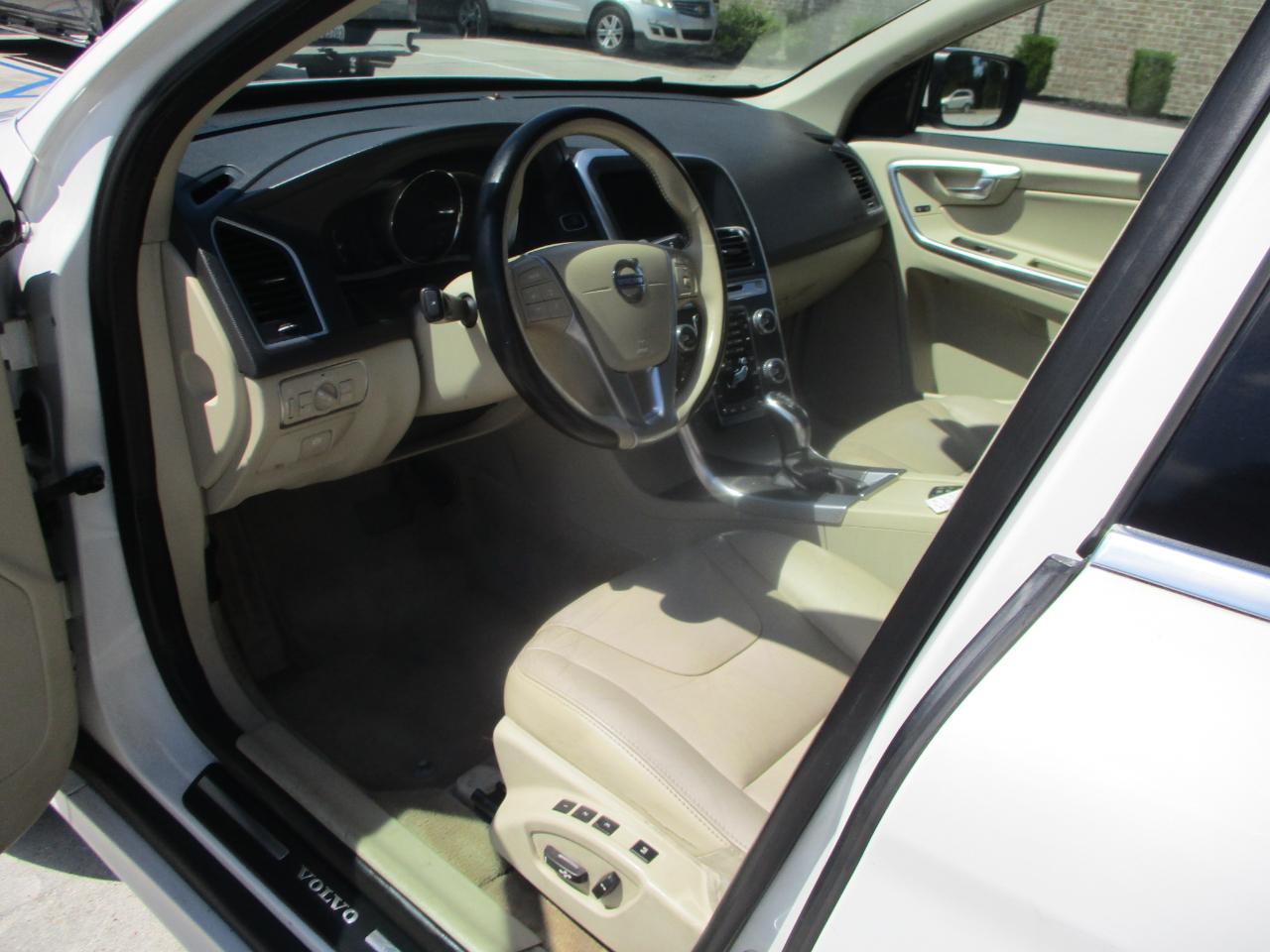 Volvo XC60 2015.5 FWD 4dr T5 Drive-E Premier 2015
