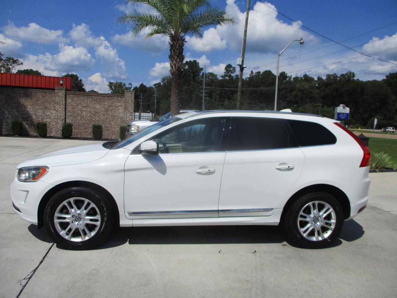 Volvo XC60 2015.5 FWD 4dr T5 Drive-E Premier 2015