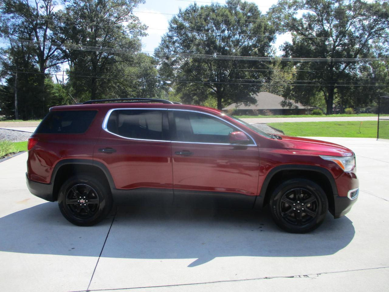 GMC Acadia FWD 4dr SLE w/SLE-1 2017